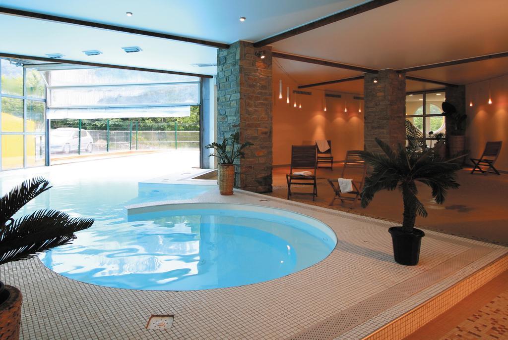 Lagrange Vacances Le Domaine Des 100 Lacs Cauterets Buitenkant foto