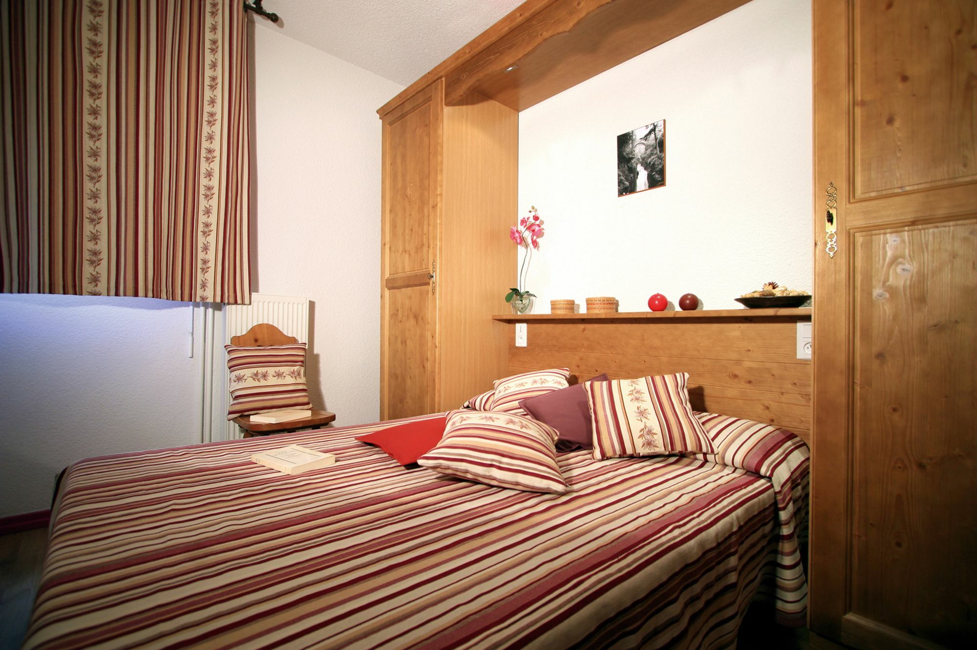 Lagrange Vacances Le Domaine Des 100 Lacs Cauterets Buitenkant foto